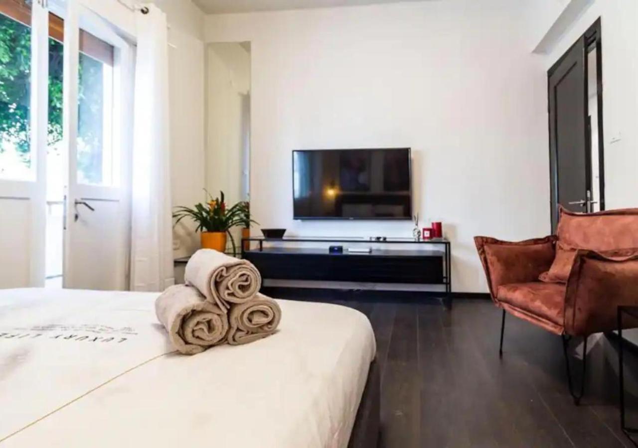 New! 2 Bd Premium House W/large Balcony